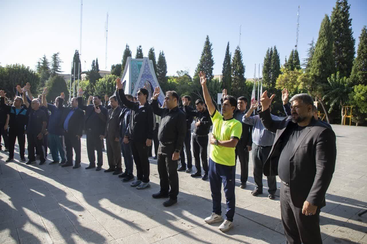 همایش پیادهروی «گامهای عاشقانه» در اصفهان همایش پیادهروی «گامهای عاشقانه» در اصفهان