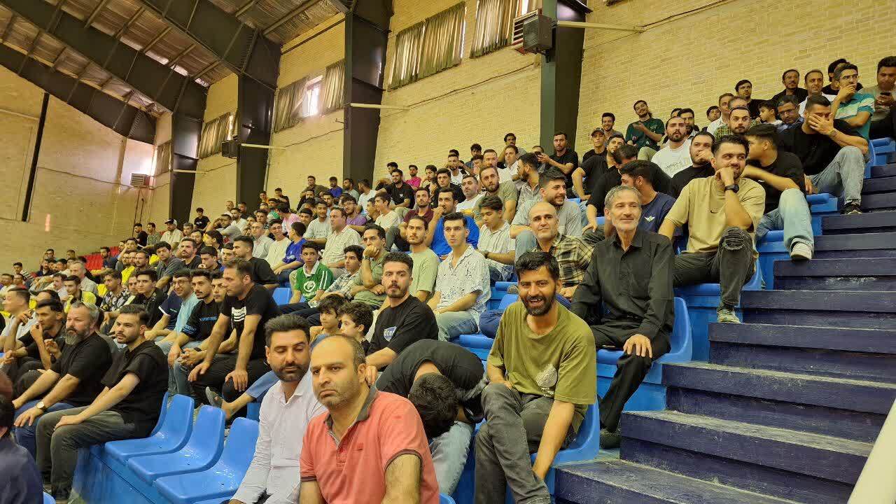 پردیس بازنده سربلند پردیس بازنده سربلند