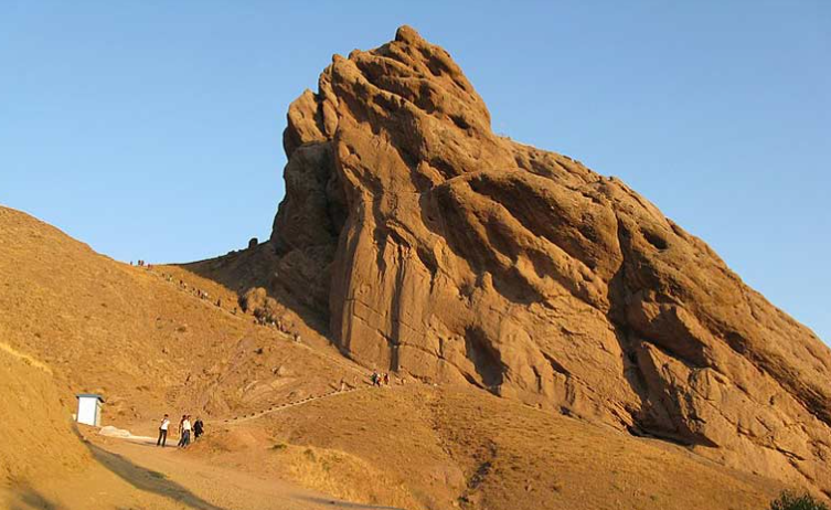 با تعریف پیوست رسانه ای در پروژه های مهم گردشگری قزوین موافقم