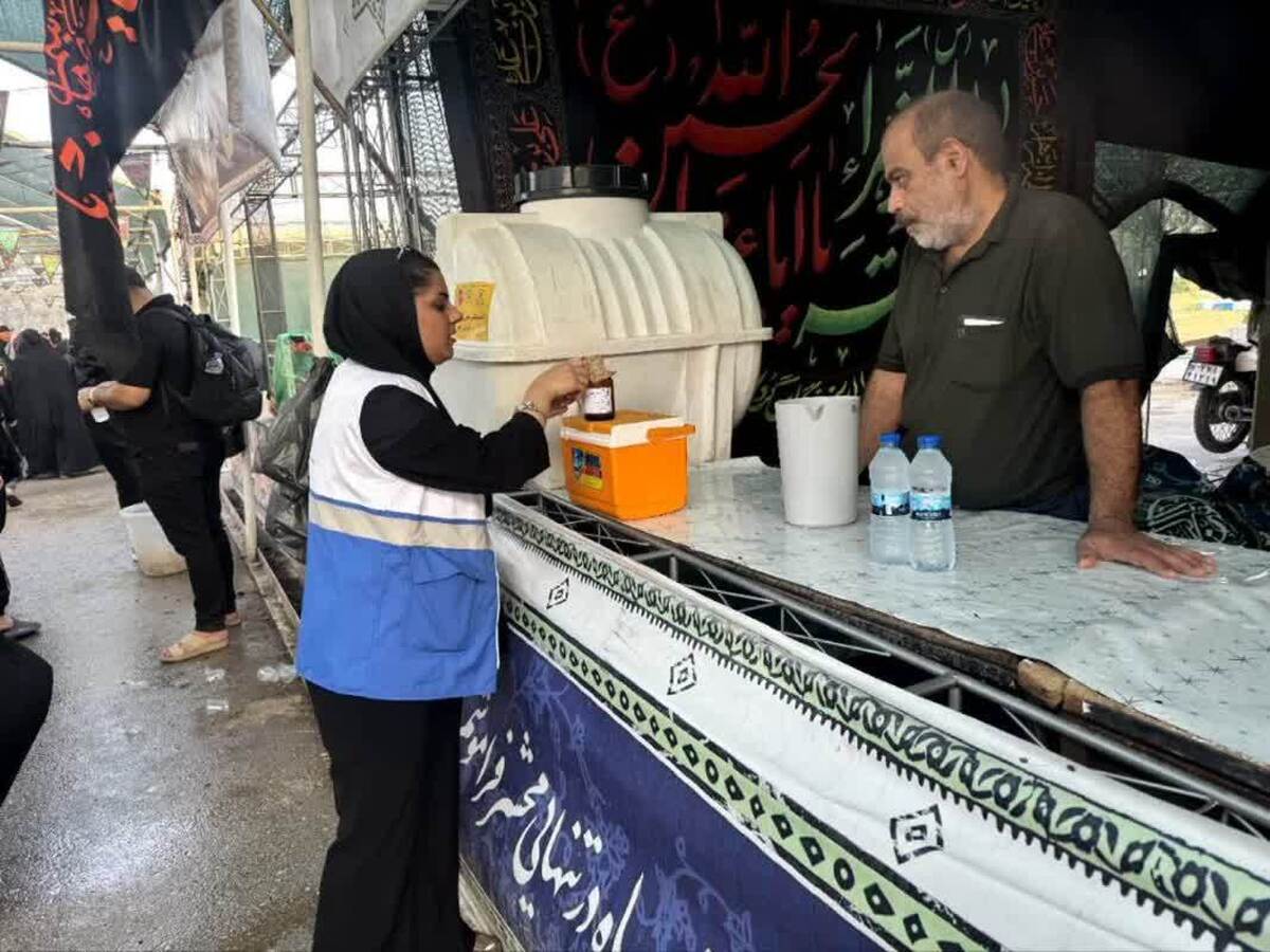 گندزدایی بیش از ۱۰ هزار متر مکعب آب در مرز شلمچه 