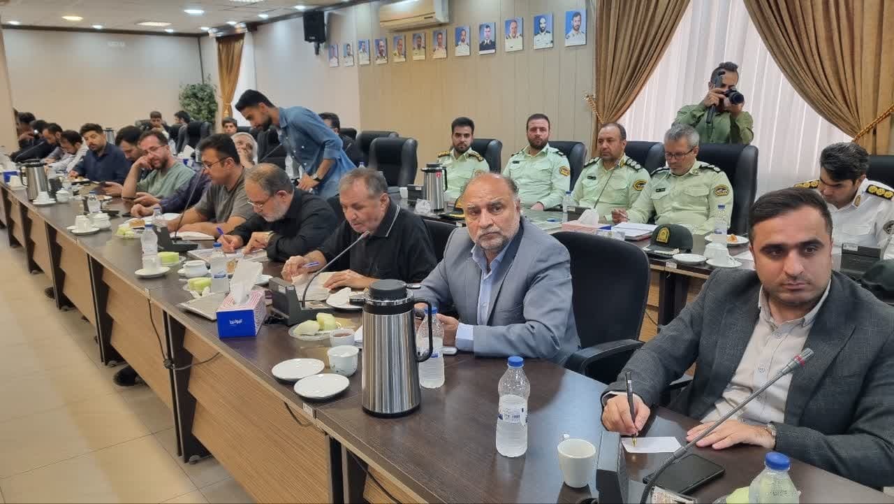 امنیت مردم خط قرمز پلیس است/ کاری می کنیم اراذل و اوباش نتوانند خلال دندان هم بدست بگیرند