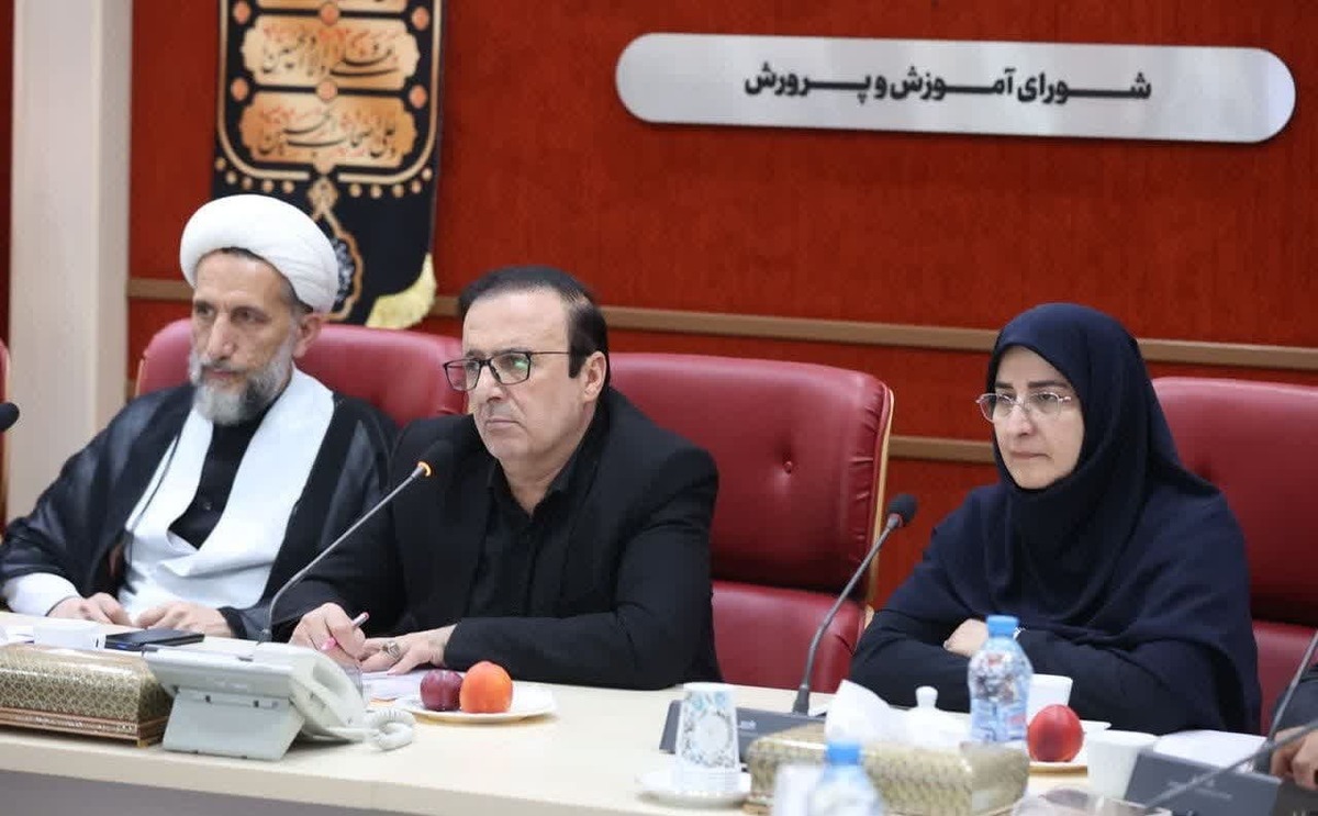 نوذری: فرمانداران در نهضت مدرسه سازی پای کار باشند