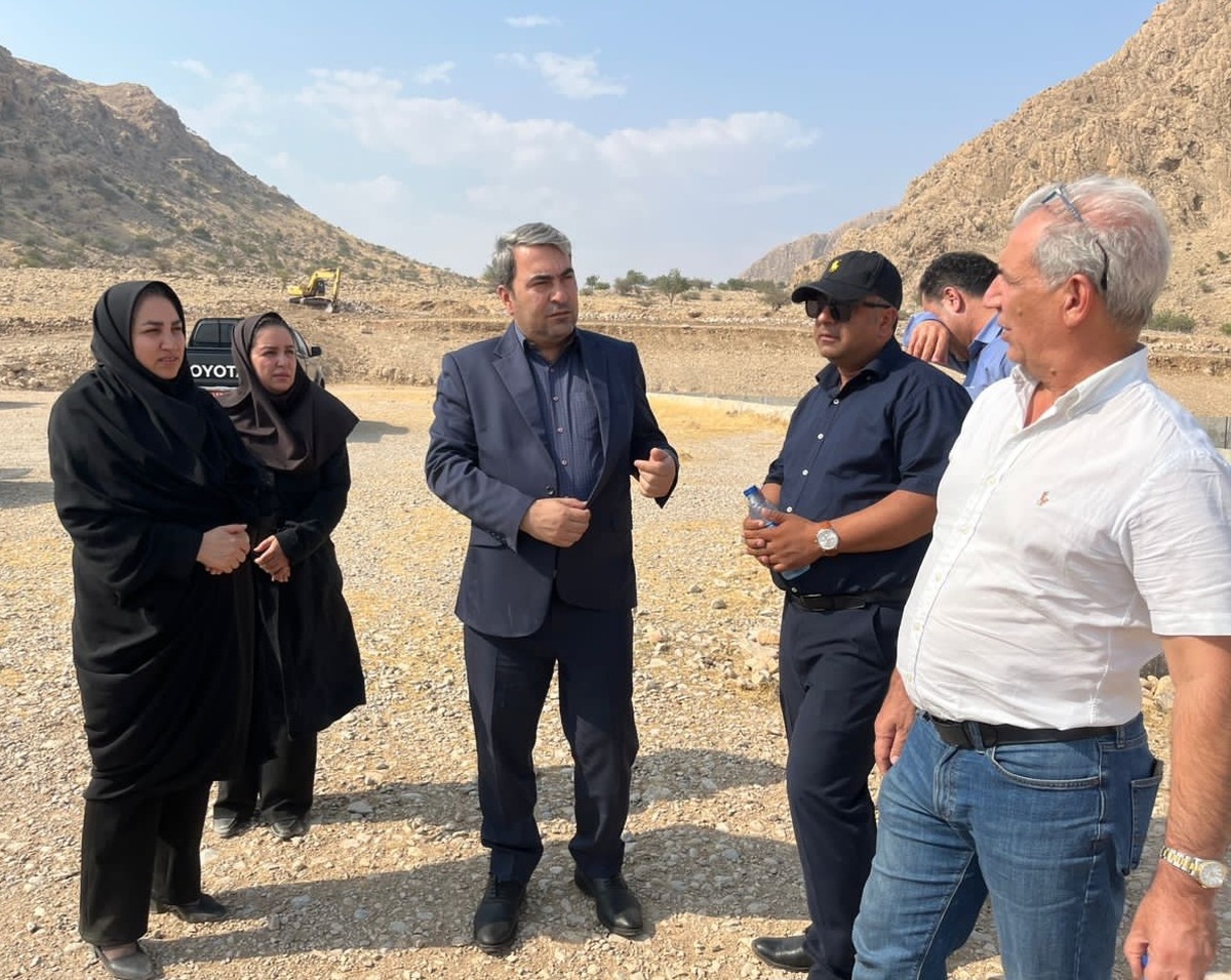 کاهش مصرف آب با راه اندازی شهرکهای گلخانه ای/ شهرک‌های گلخانه‌ای استان؛ افق روشن اشتغال و تولید پایدار