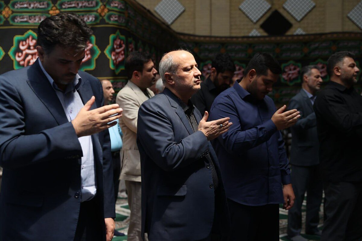 با حضور معاونان و مدیران وزارتخانه؛ مراسم عزاداری اربعین در وزارت ورزش و جوانان برگزار شد