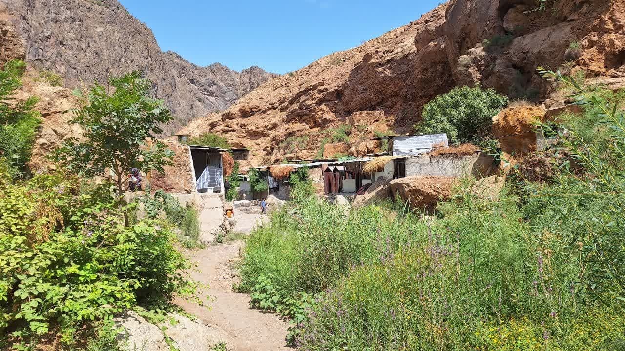 دیدار صمیمی استاندار قزوین با مردم روستای زیتک و یله گنبد 