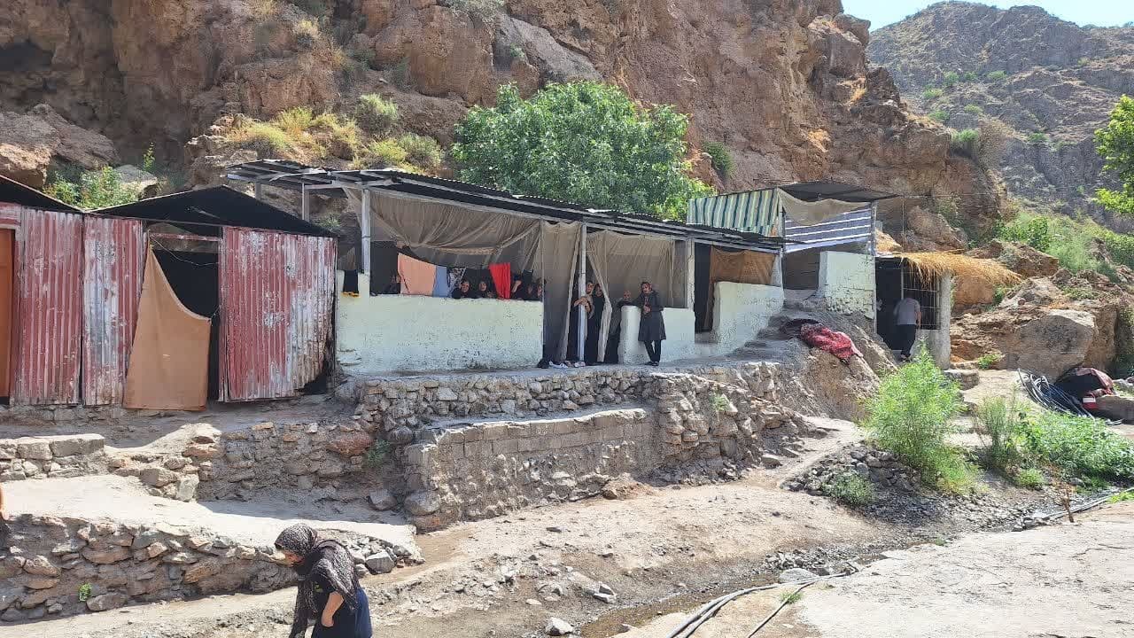 دیدار صمیمی استاندار قزوین با مردم روستای زیتک و یله گنبد 