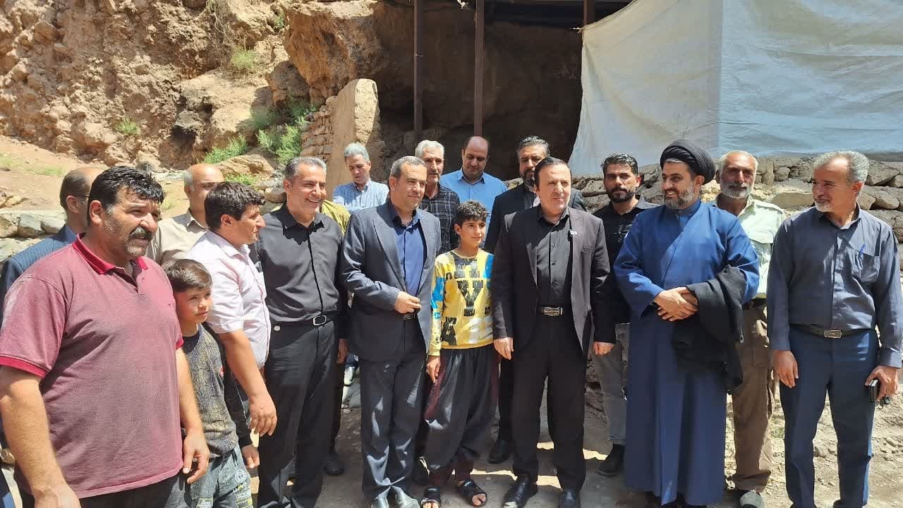 دیدار صمیمی استاندار قزوین با مردم روستای زیتک و یله گنبد 