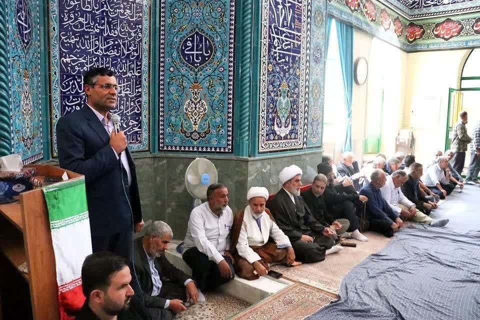 خبرنگاران با نقد منصفانه به توسعه شهرستان کمک کنند