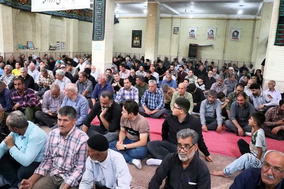 خبرنگاران با نقد منصفانه به توسعه شهرستان کمک کنند