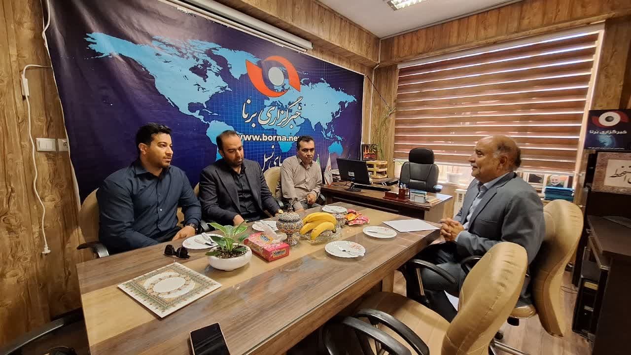 مدیرکل کمیته امداد استان قزوین از خبرنگاران برنا تجلیل کرد