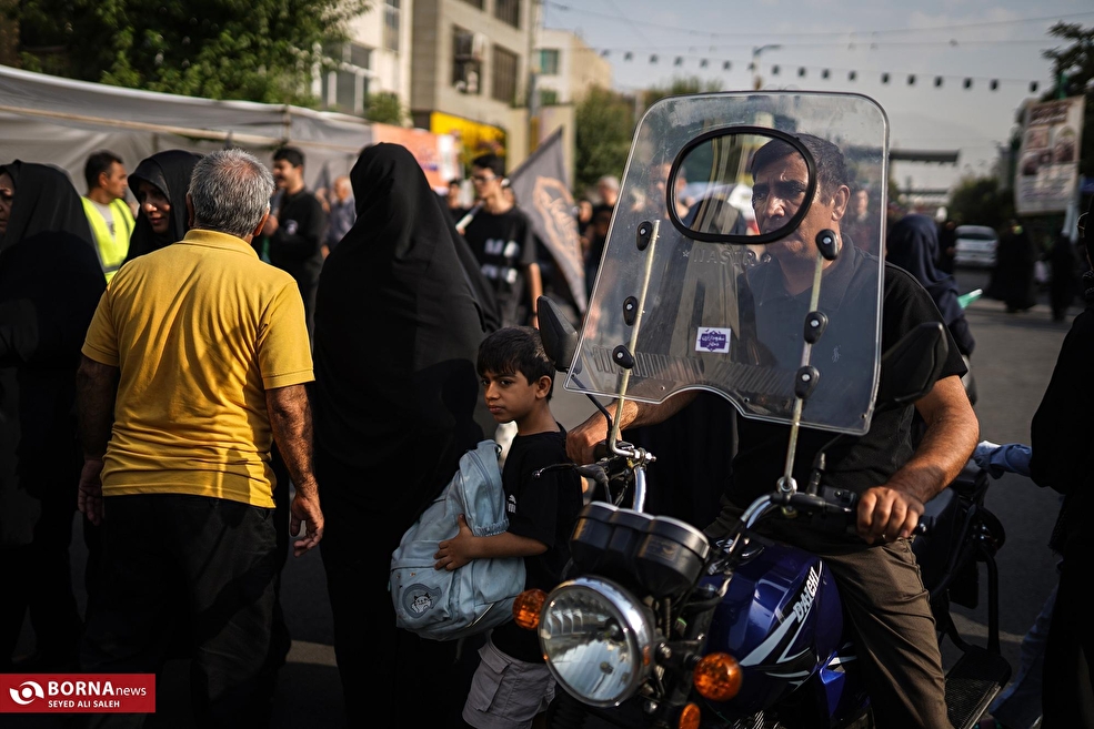 مراسم آیینی جاماندگان اربعین حسینی در تهران - ۲