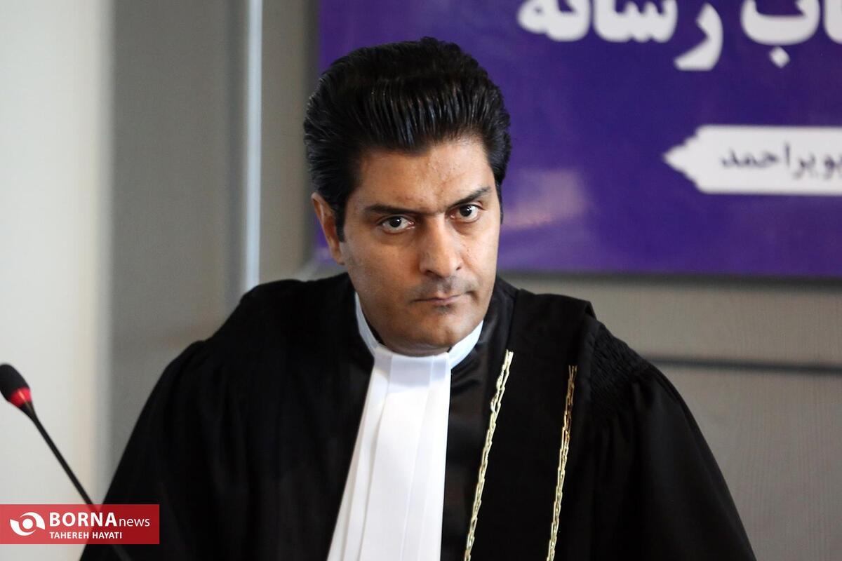 رکن چهارم دموکراسی در کنار مدافعان حقوق مردم