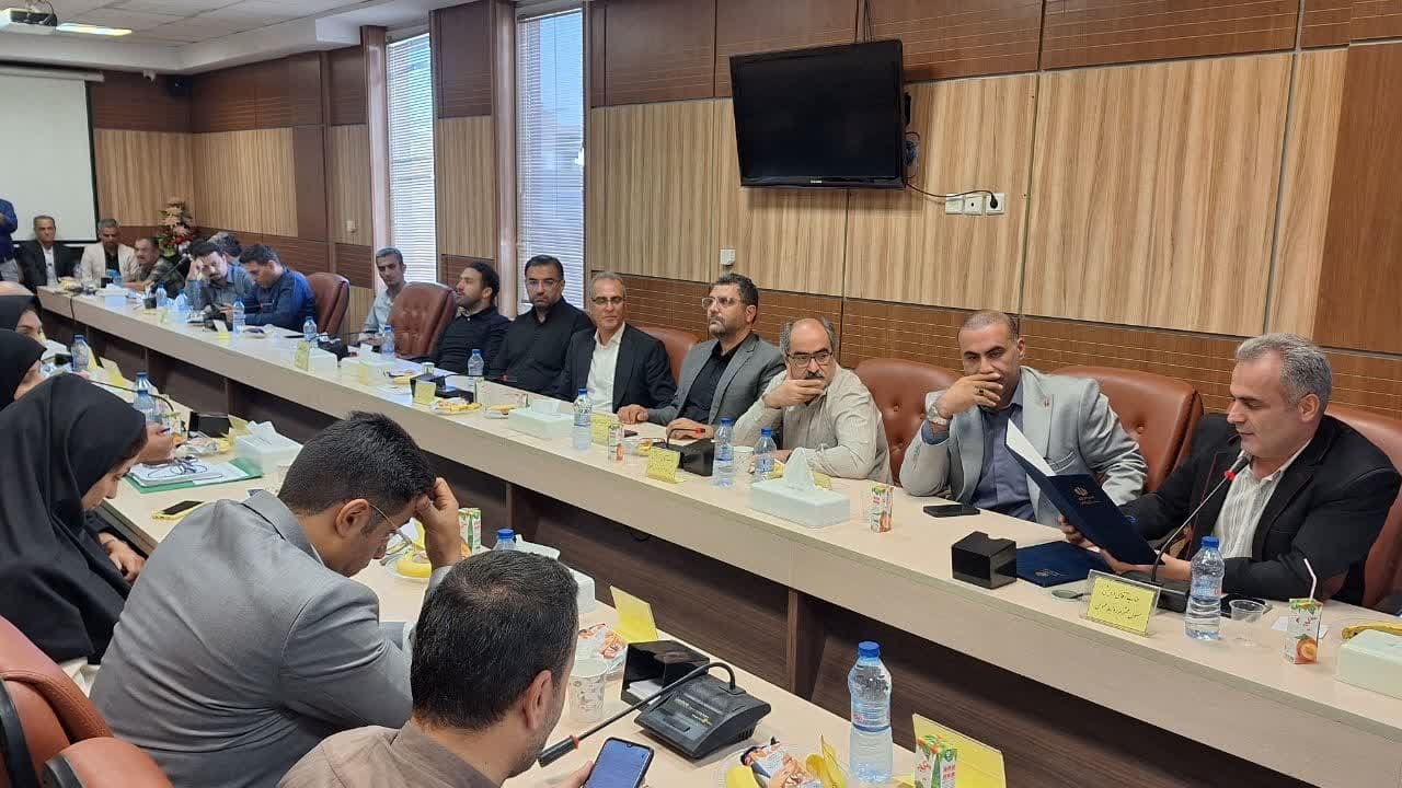 مسئولیت در نظام اسلامی امانتی سنگین وموقت است 