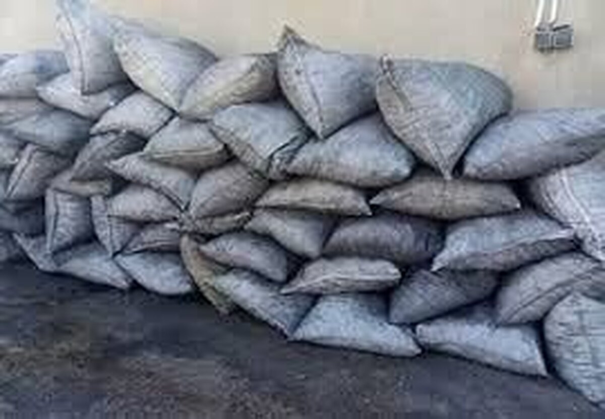 کشف تعداد ۲۲ گونی زغال قاچاق فاقد مجوز گمرکی در شهرستان بویراحمد. 