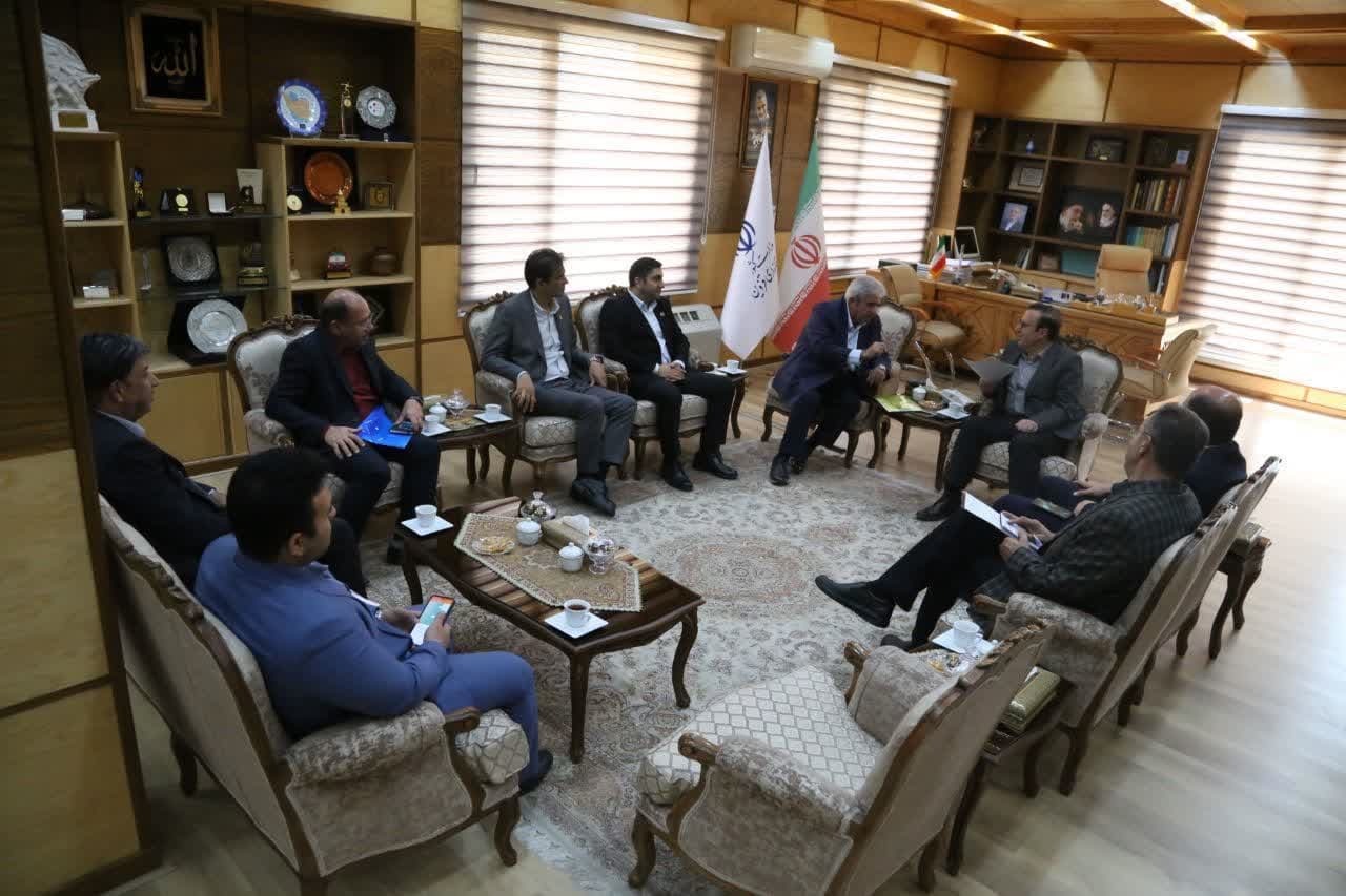 دیدار مالک و رئیس گروه اقتصادی گلستان و فردا موتور با استاندار قزوین
