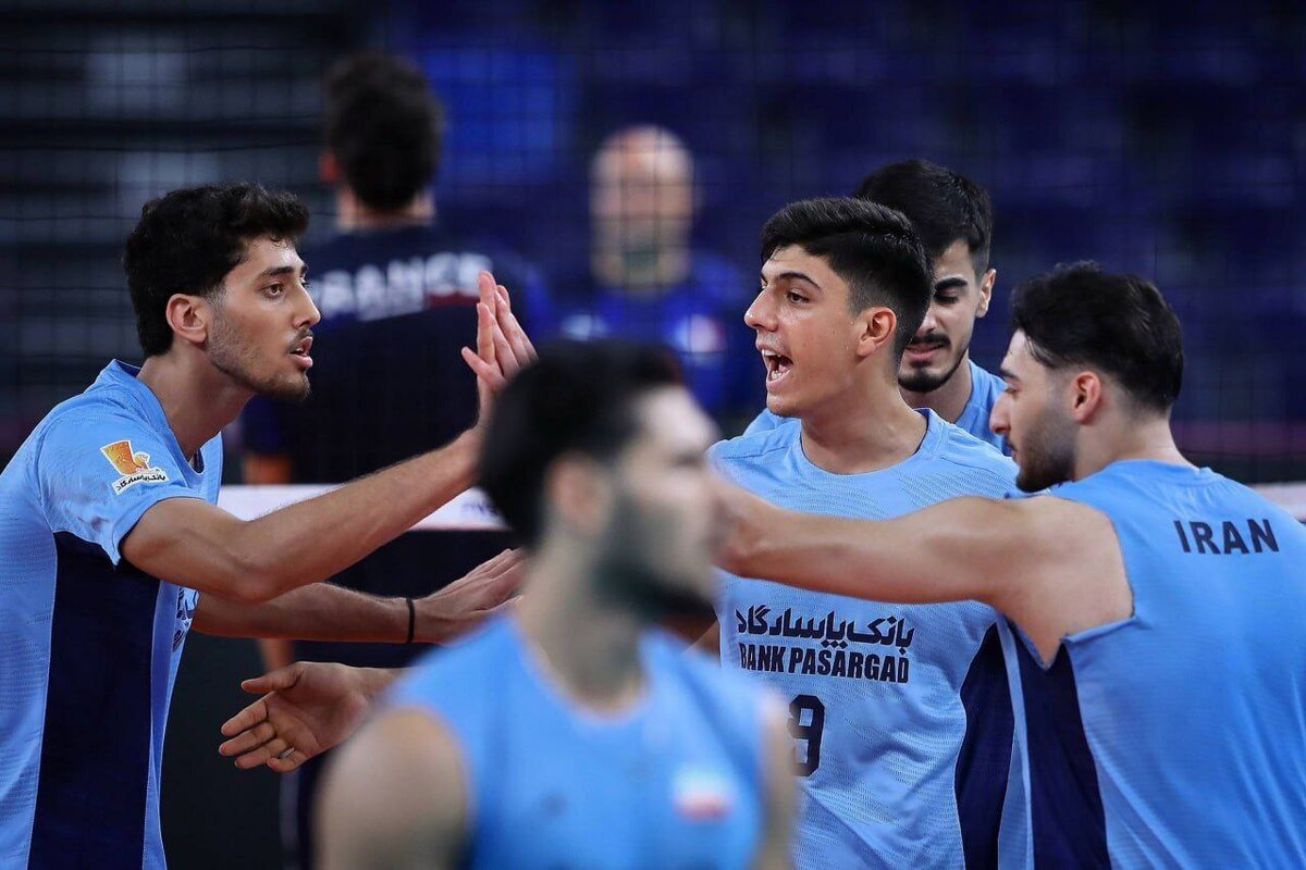 پیروزی والیبالیست‌های جوان ایران مقابل فرانسه در بازی دوستانه