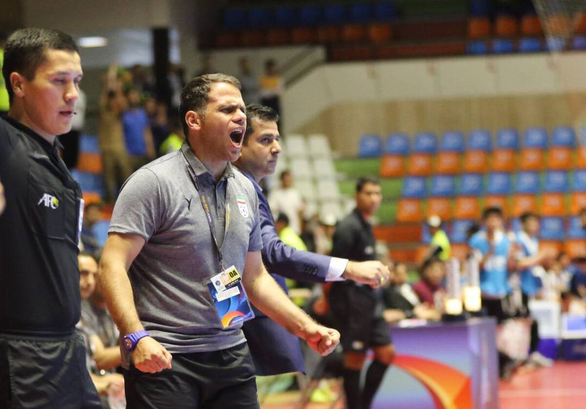 مربی دروازه‌بان‌های تیم ملی فوتسال: مردم از ما فقط قهرمانی می‌خواهند/ فقط شایسته‌ها لباس تیم را می‌پوشند