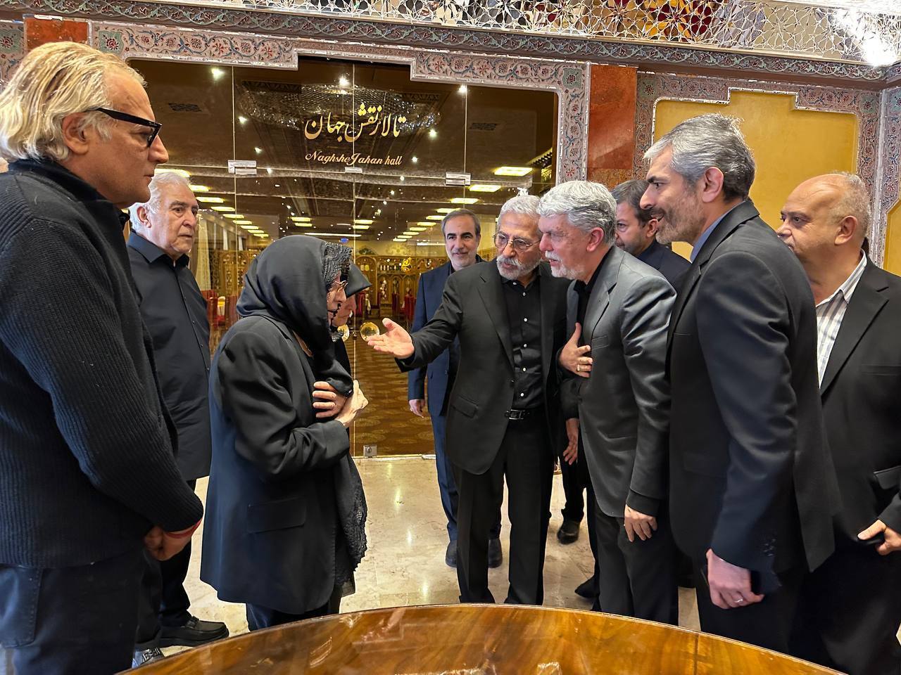 وزیر ارشاد: استاد فرشچیان بخشی از حافظه ماندگار تاریخ ایران زمین است