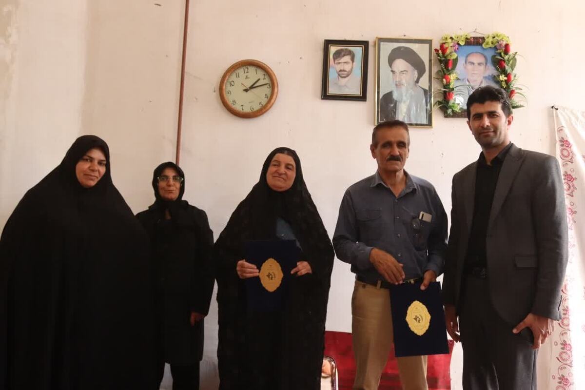 تجلیل از آزاده سرافراز شهرستان باشت