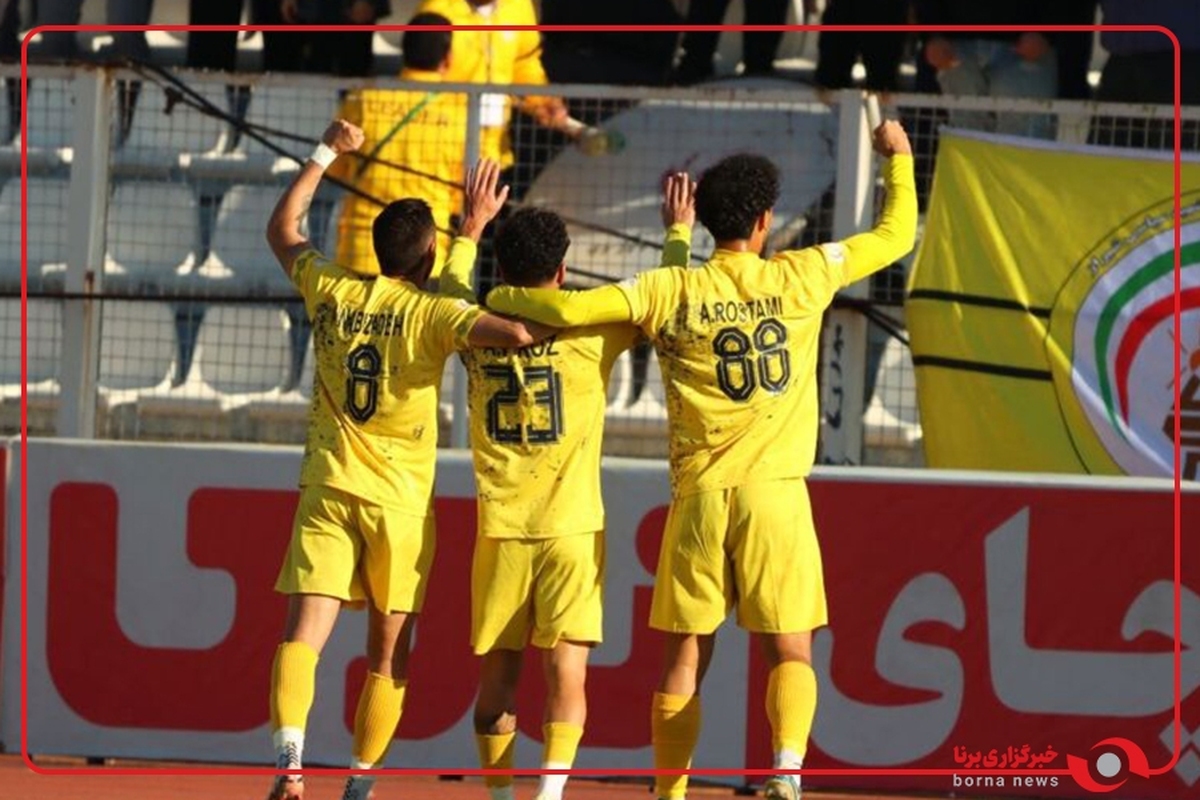 گل اول فجرسپاسی توسط وحید شهابی در دقیقه 14