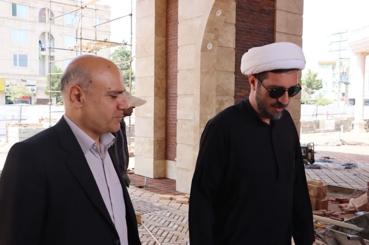 بازدید معاون عمرانی فرمانداری شهرستان البرز از پروژه واحدهای تجاری پارک شهر محمدیه بازدید معاون عمرانی فرمانداری شهرستان البرز از پروژه واحدهای تجاری پارک شهر محمدیه