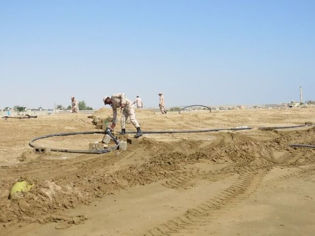 انهدام خط لوله انتقال سوخت قاچاق در سواحل میناب