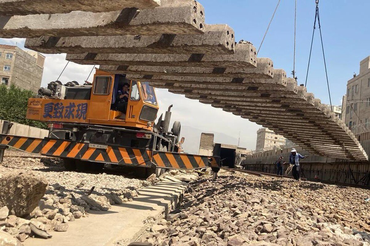 نوسازی بخش جنوبی خط یک مترو با۸۰ دستگاه ماشین‌آلات سنگین