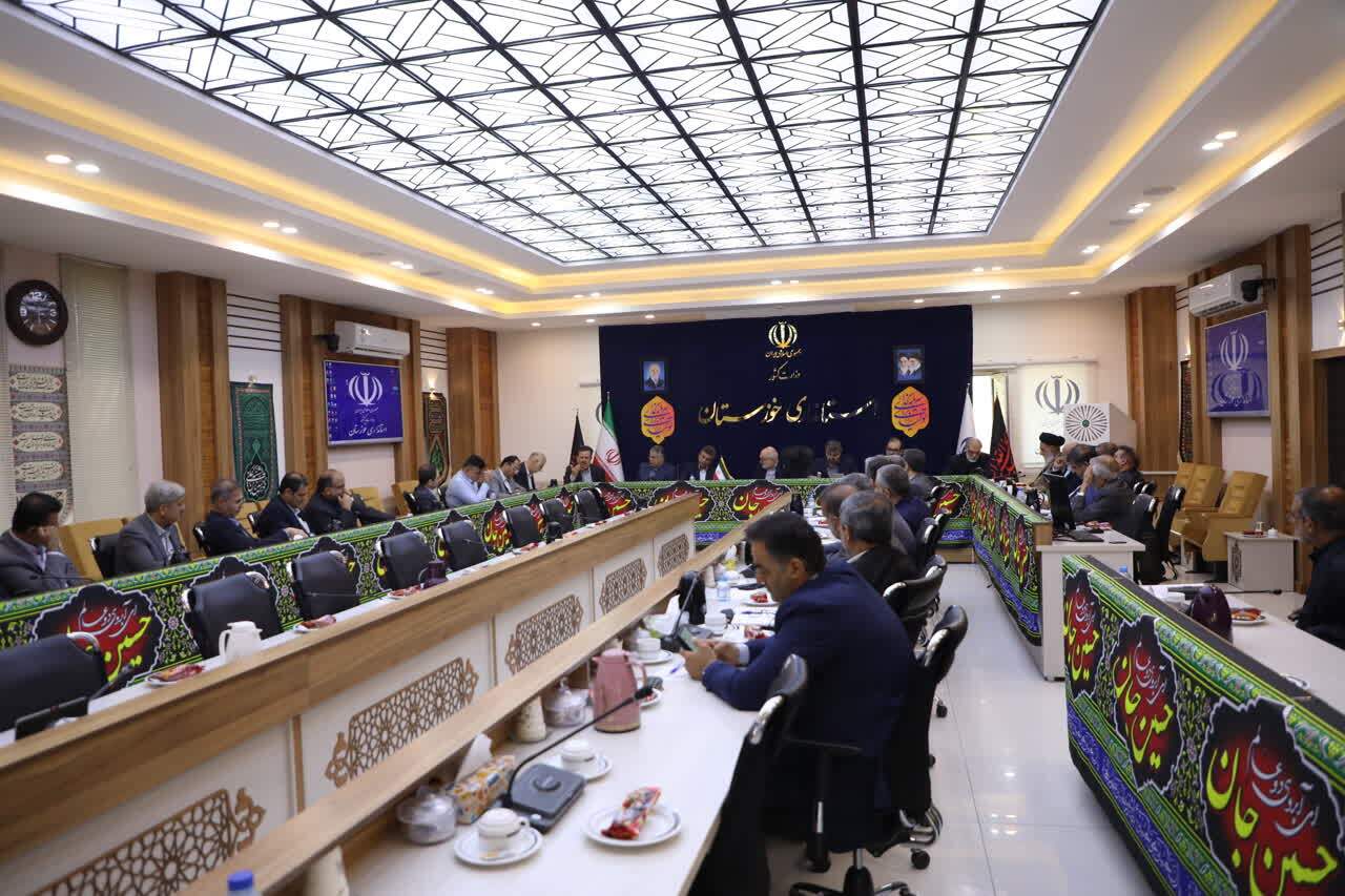 استاندار خوزستان: تفویض اختیار موجب چابکی استان‌ها و تسریع در پیشبرد برنامه‌های توسعه می‌شود / تشکیل چهار کارگروه تخصصی برای ساماندهی اختیارات استانی