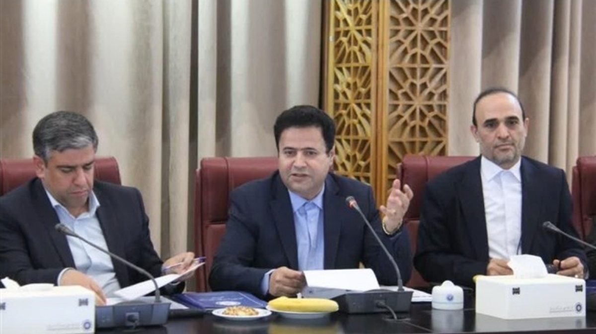 تفویض اختیارات رییس‌جمهور به استانداران گام مهم در تقویت مدیریت محلی است