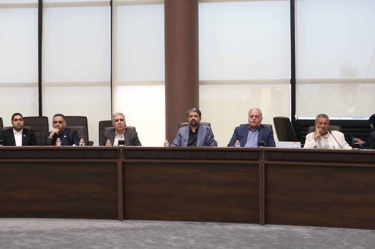 صنعت هسته ای متوقف نمی شود/ از نظر تجهیزات و شهادت دانشمندان هسته ای آسیب زیادی دیدیم صنعت هسته ای متوقف نمی شود/ از نظر تجهیزات و شهادت دانشمندان هسته ای آسیب زیادی دیدیم