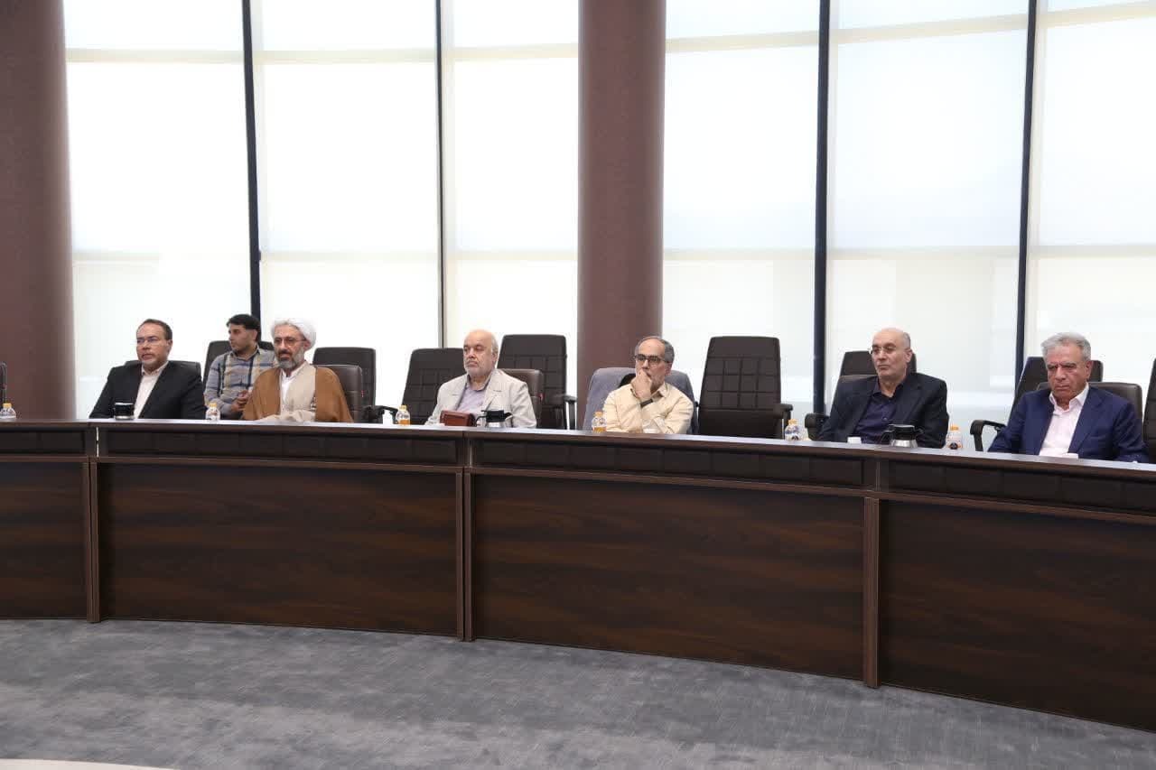 صنعت هسته ای متوقف نمی شود/ از نظر تجهیزات و شهادت دانشمندان هسته ای آسیب زیادی دیدیم صنعت هسته ای متوقف نمی شود/ از نظر تجهیزات و شهادت دانشمندان هسته ای آسیب زیادی دیدیم