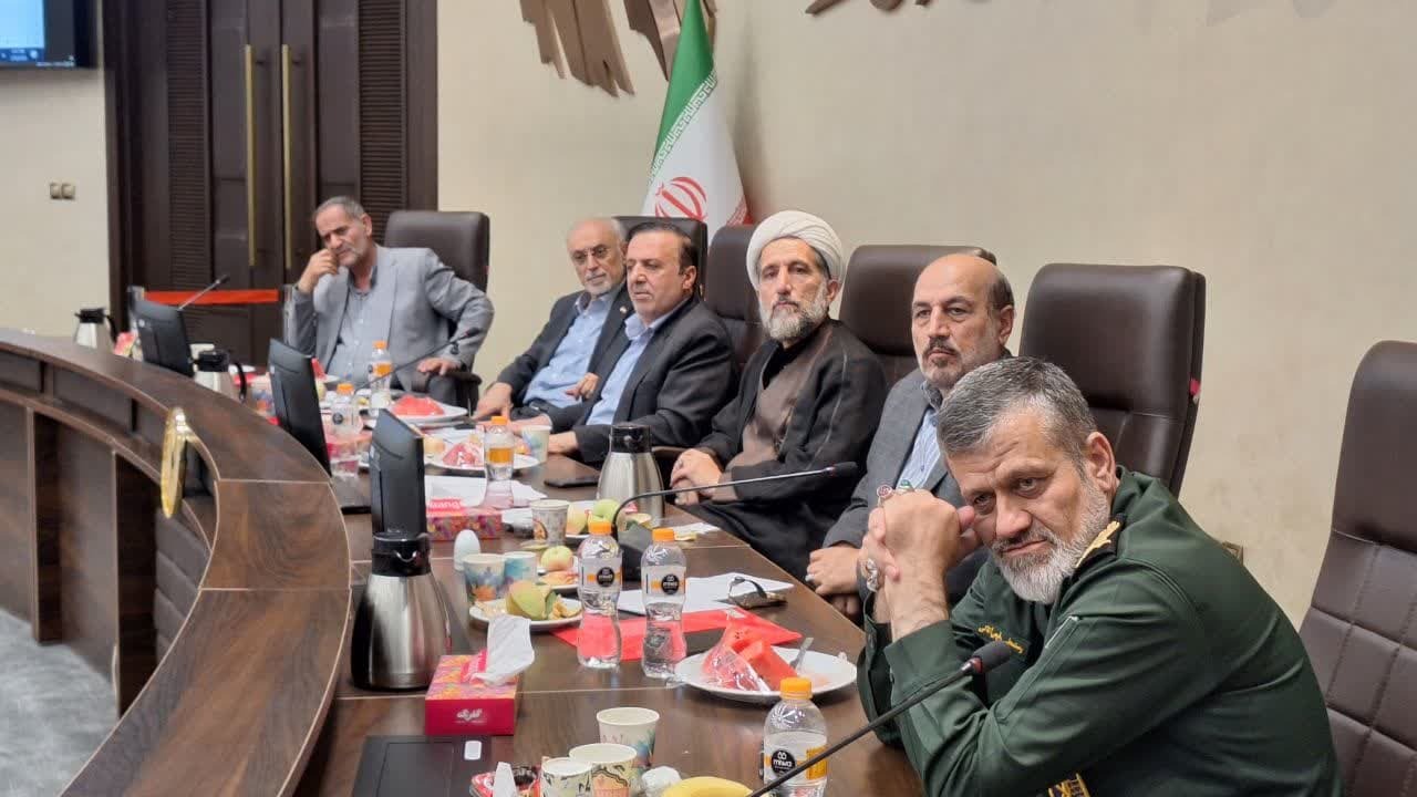 صنعت هسته ای متوقف نمی شود/ از نظر تجهیزات و شهادت دانشمندان هسته ای آسیب زیادی دیدیم صنعت هسته ای متوقف نمی شود/ از نظر تجهیزات و شهادت دانشمندان هسته ای آسیب زیادی دیدیم