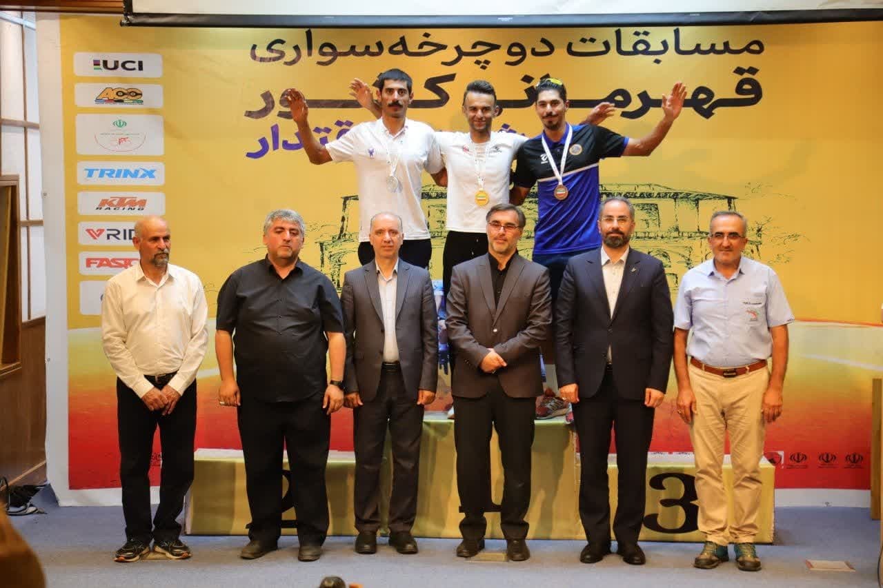 رکاب زنان برتر مسابقات دوچرخه سواری قهرمانی کشور در قزوین معرفی شدند.