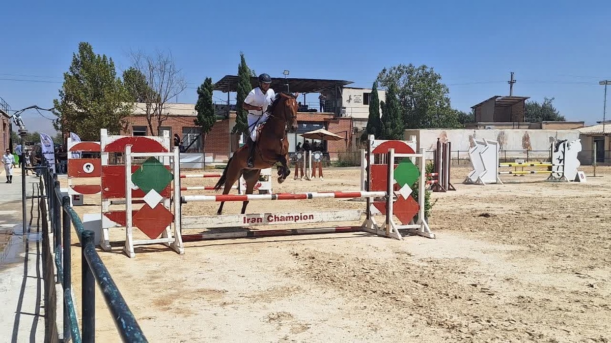 مسابقات پرش اسب در قزوین آغاز شد