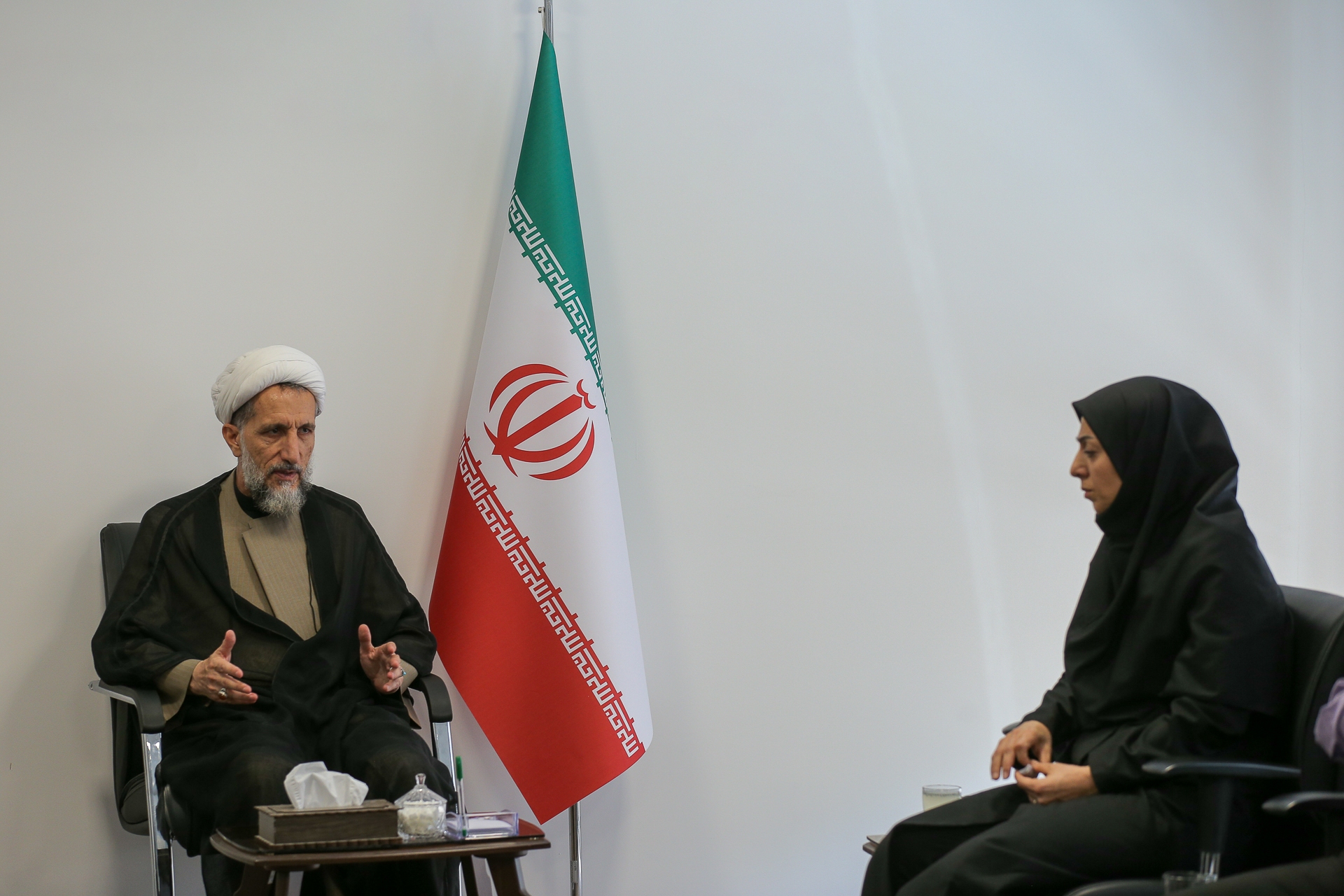 ورزش موجب تقویت روح و جسم انسان می شود و توجه به آن ضروری است