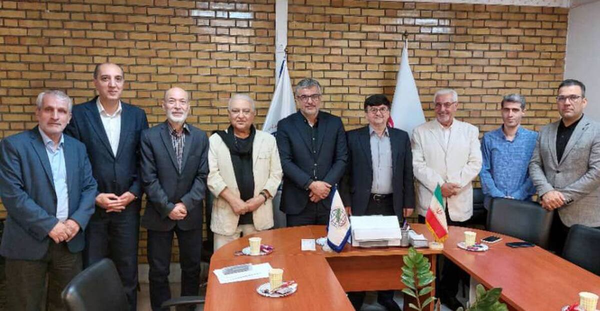 حضور  رئیس فدراسیون اسکی و ورزشهای زمستانی در یکصد ودومین جلسه هیات مدیره انجمن نویسندگان، خبرنگاران و عکاسان ورزشی ایران