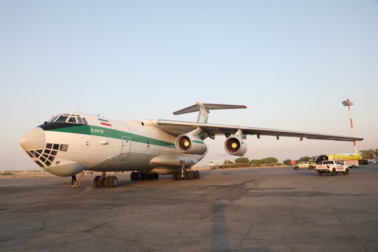 ورود هواپیمای آب‌پاش به اهواز برای مهار آتش‌سوزی تالاب هورالعظیم عراق