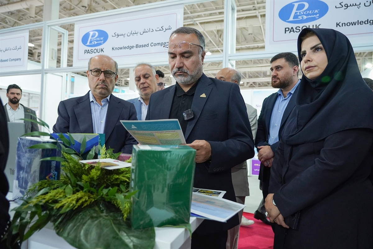 بازدید معاون فرهنگی،اجتماعی و گردشکری دبیرخانه شورایعالی مناطق آزاد از غرفه ارس نمایشگاه ایران زیرساخت