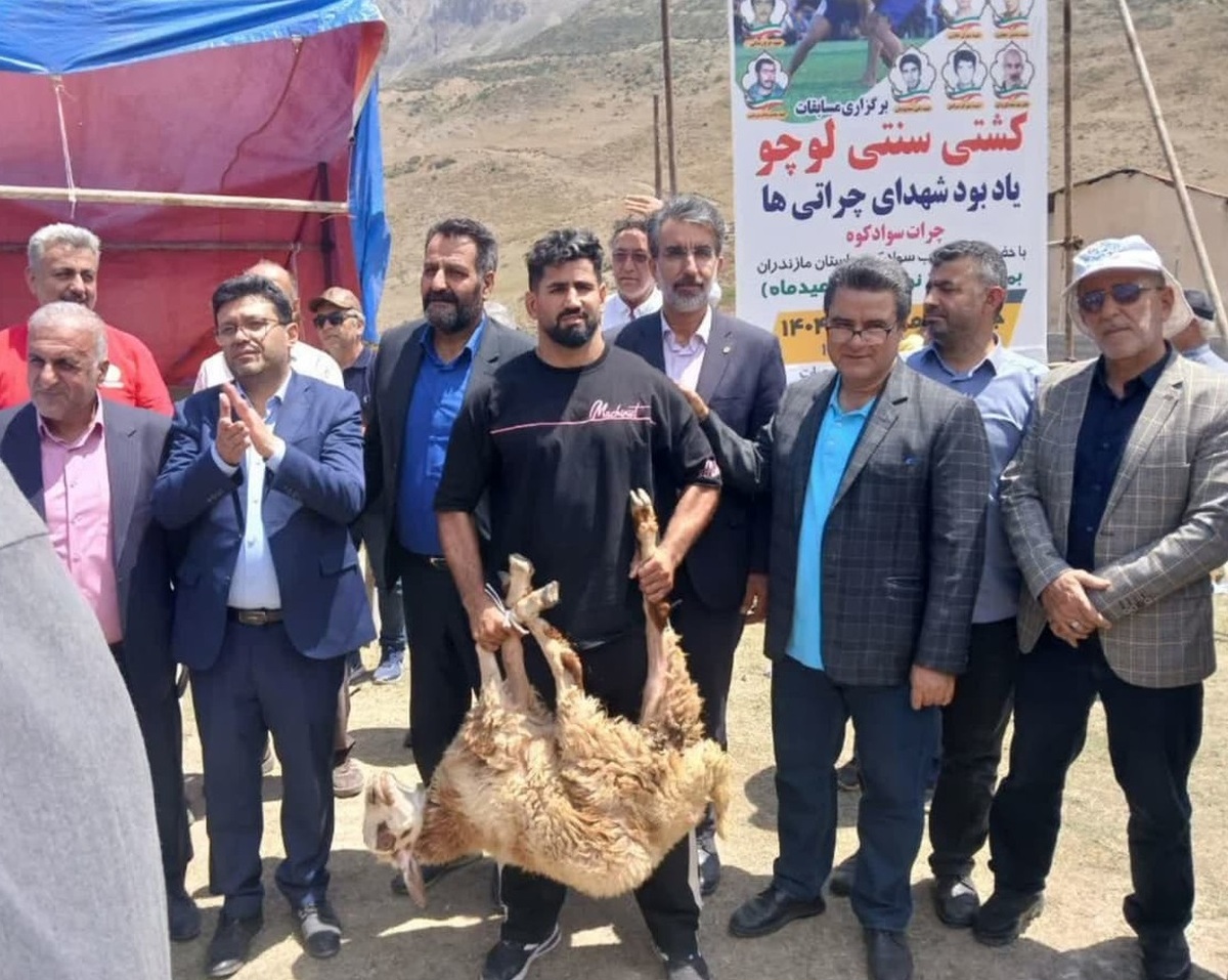 مدیرکل ورزش و جوانان تماشاگر ویژه مسابقات کشتی لوچو چرات