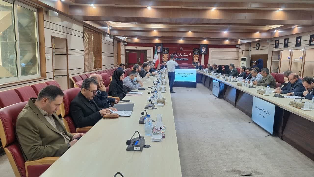 نوذری: دانشگاهها برای تربیت نیروی ماهر و حل مشکلات برنامه مدون داشته باشند/ مردم در مصرف آب صرفه جویی کنند