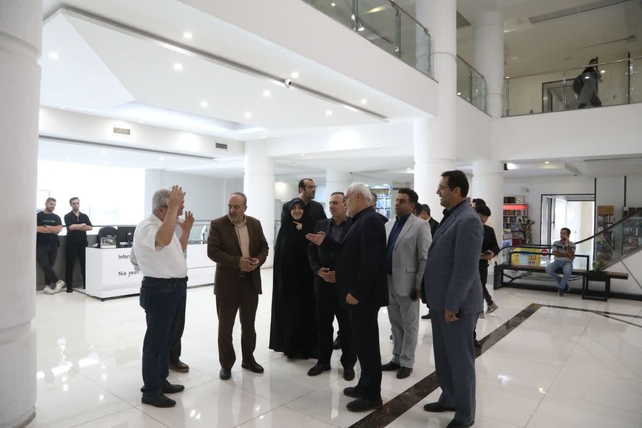 بازدید استاندار قزوین از پروژه در حال ساخت سینما پرده طلایی در مجتمع نیایش بازدید استاندار قزوین از پروژه در حال ساخت سینما پرده طلایی در مجتمع نیایش