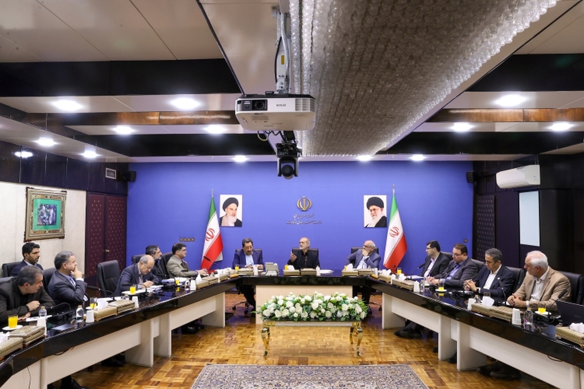 پزشکیان: اراده دولت واگذاری اختیارات به مدیران محلی و استانداران است