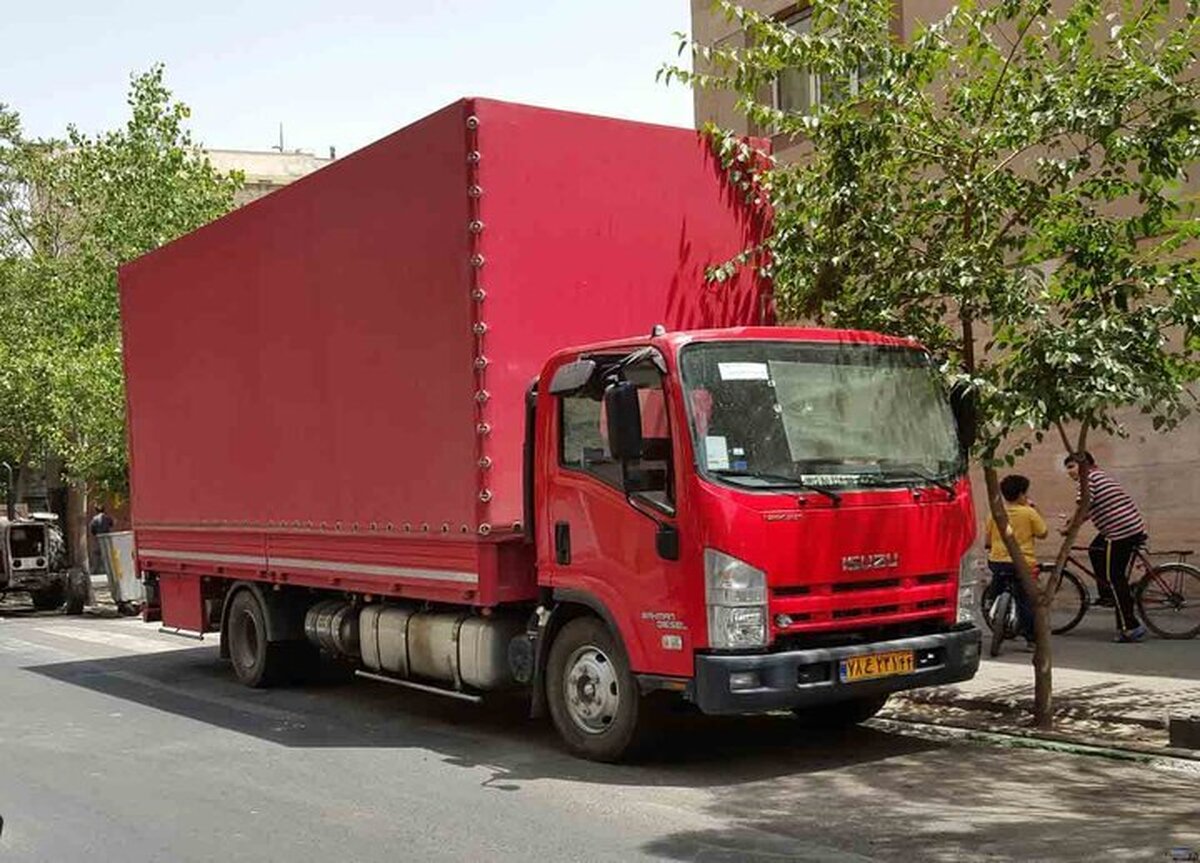 فعالیت ۲۰ شرکت حمل‌ونقل بار درون شهری در اصفهان