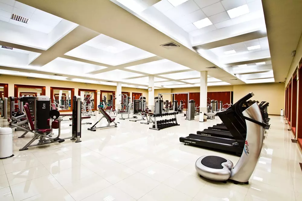 تفاهم نامه همکاری باشگاه ورزشی فرهنگی پردیس و دانشگاه آزاد اسلامی قزوبن منعقد شد 