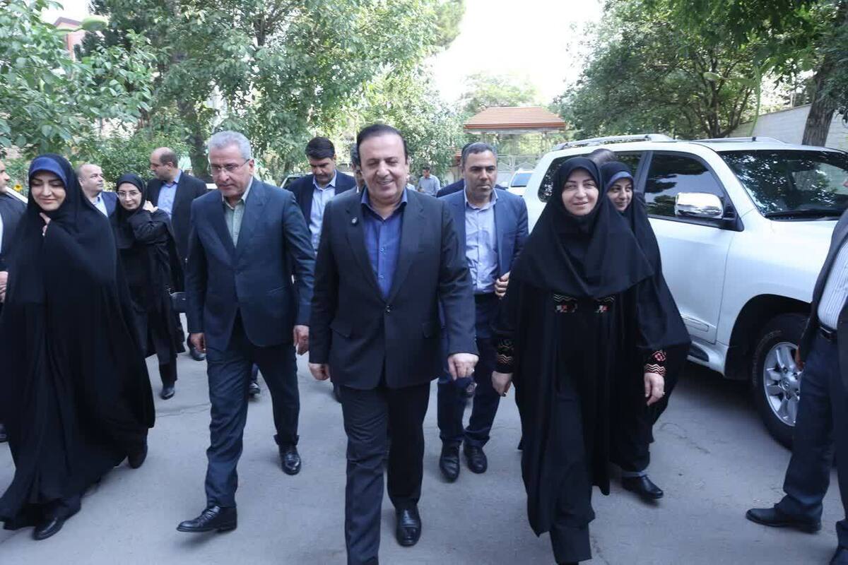 معاون رئیس جمهور وارد قزوین شد