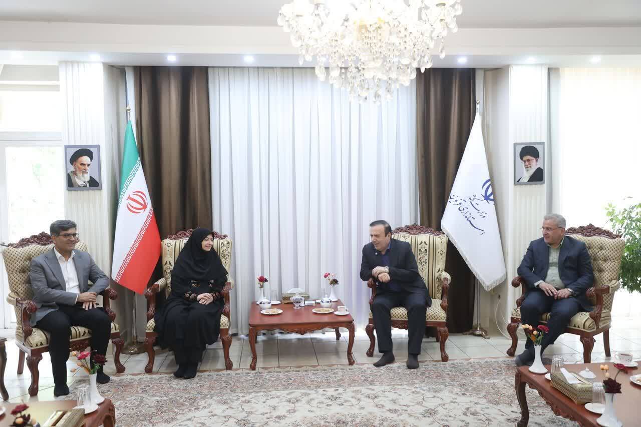 معاون رئیس جمهور وارد قزوین شد معاون رئیس جمهور وارد قزوین شد