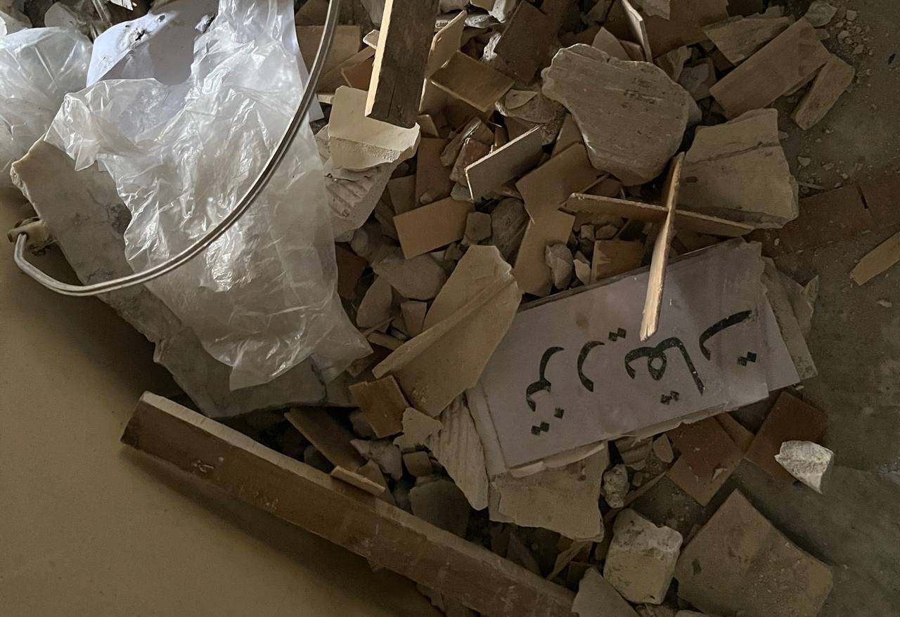 رد خون بر دیوارهای ملاقات/ آن‌چه در اوین گذشت