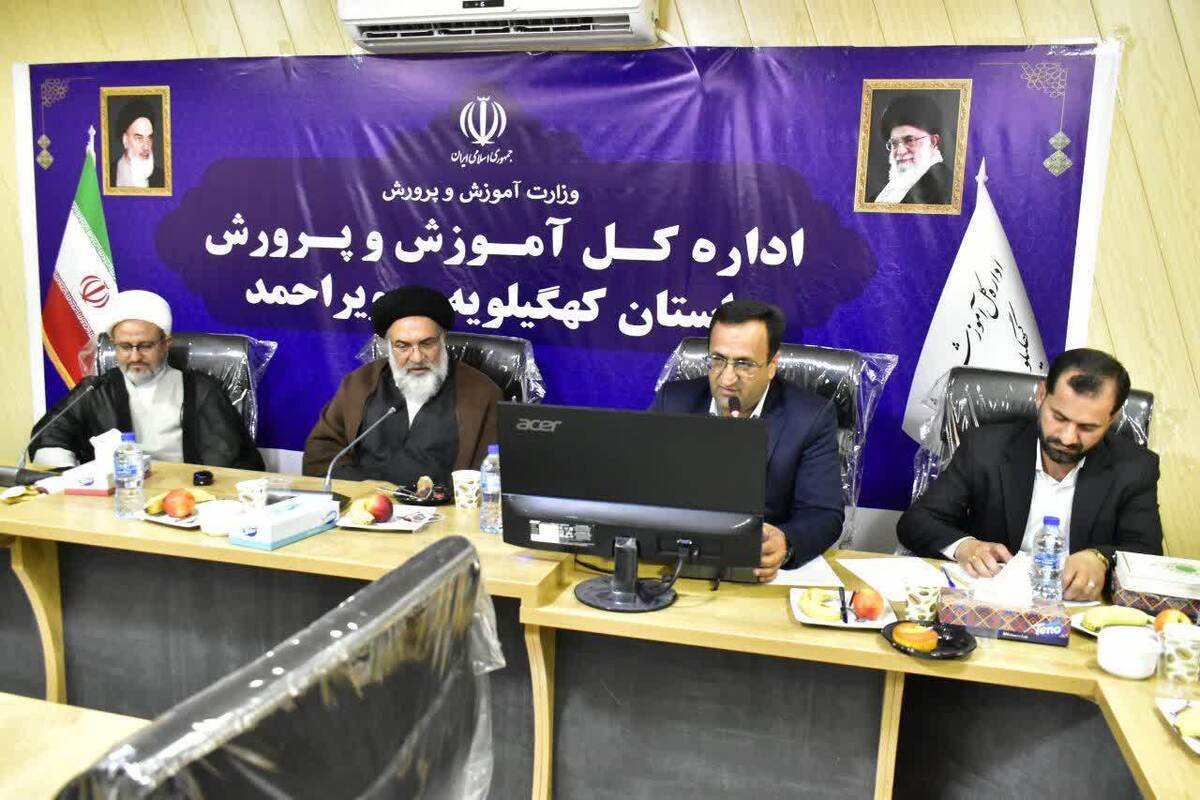 آموزش و پرورش مهم‌ترین بستر تربیت دینی و مقابله با جنگ فرهنگی دشمن است