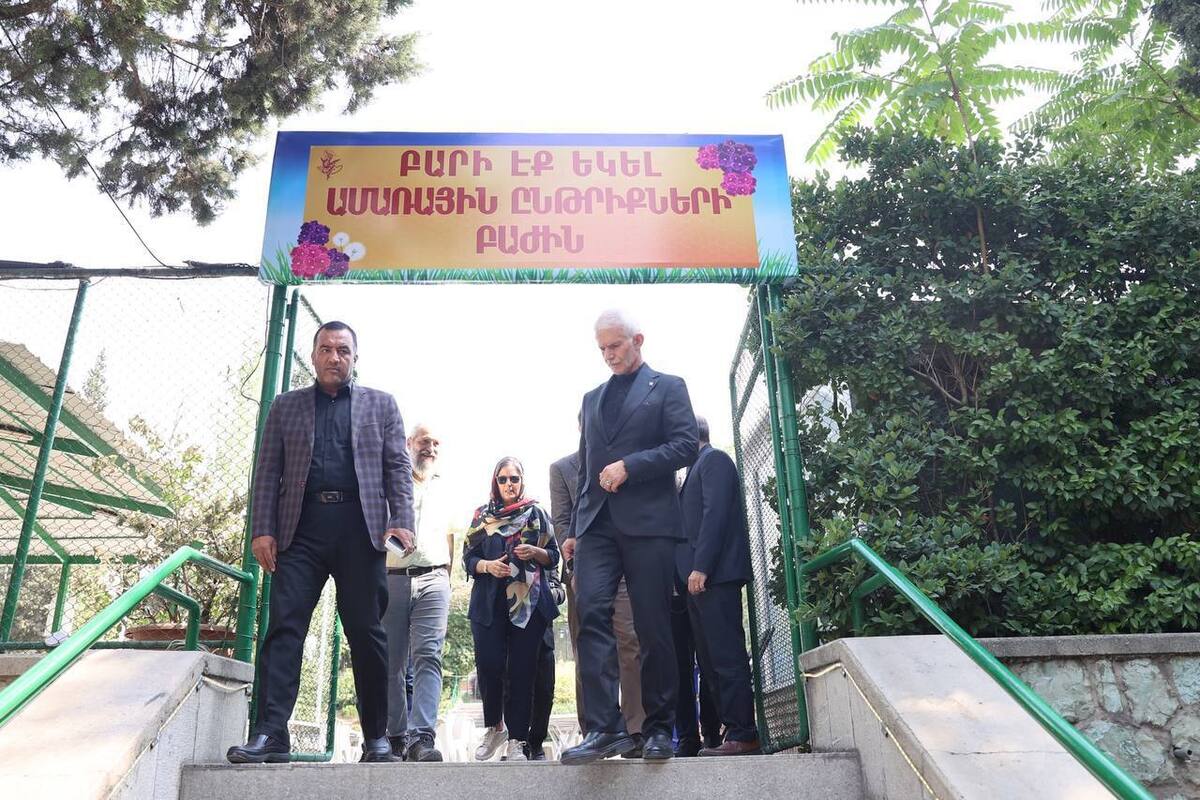 بازدید اسبقیان از مجموعه ورزشی آسیب‌دیده در حملات رژیم صهیونی