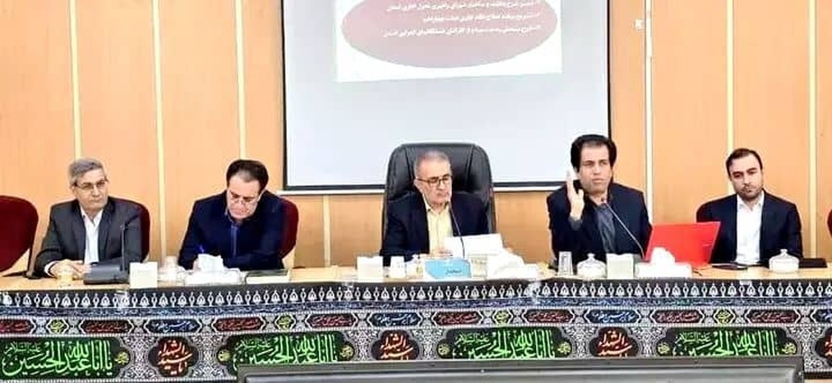 تأکید استاندار بر اجرای دقیق سند نیروی انسانی و برنامه‌های تحول اداری 